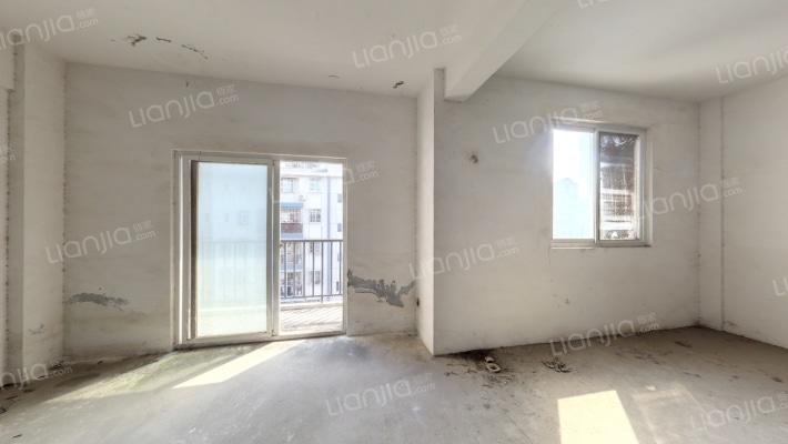 湖岸嘉苑二手房实景图