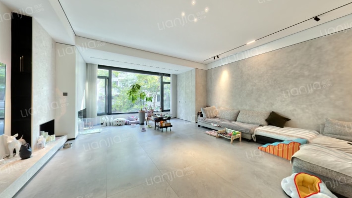 九龙仓国宾一号二手房实景图