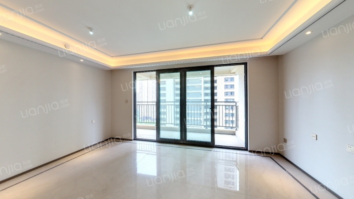 万科翡翠公园二手房实景图