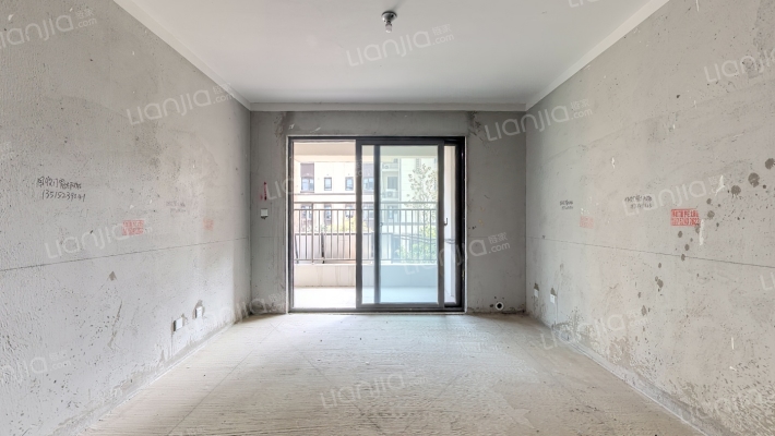 红豆公园里栖园二手房实景图