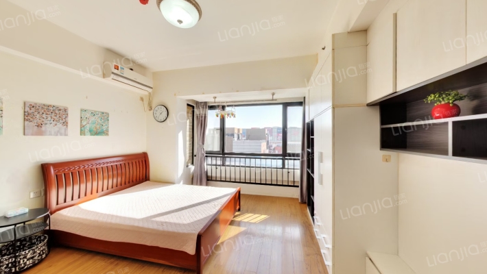 泰格公寓二手房实景图