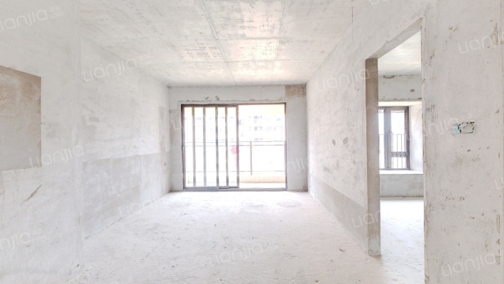 龙光玖御湖二手房实景图