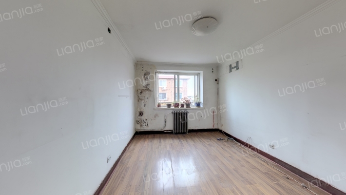 泊江东里二手房实景图