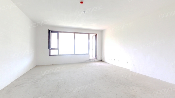 新都金城二手房实景图