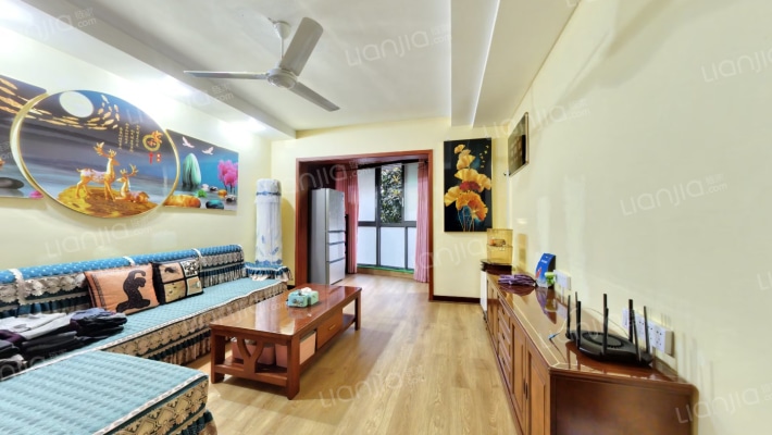 鼎秀风林二手房实景图