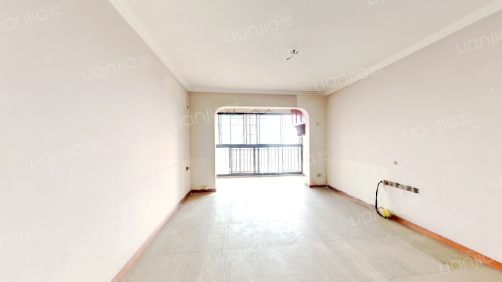 运通尊苑二手房实景图