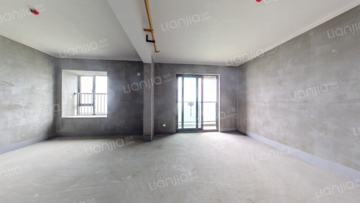 地铁盛观尚城二手房实景图