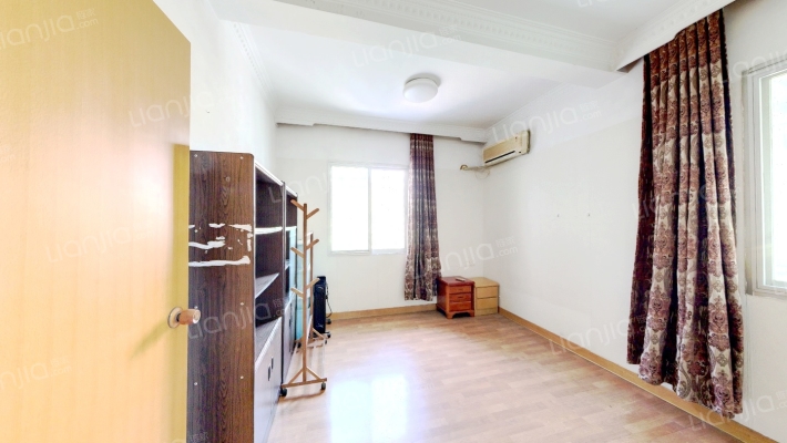 外轮理货宿舍二手房实景图