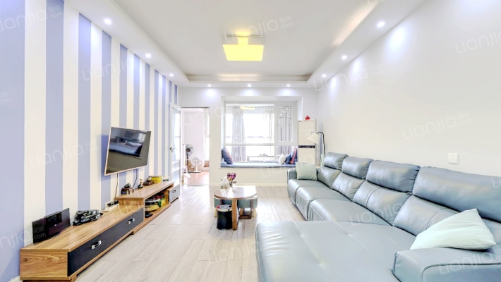 金河谷一期二手房实景图