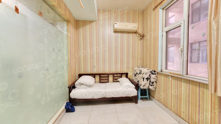 蓝钻国际二手房实景图