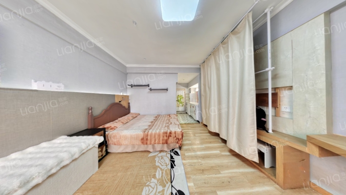 蓝色加勒比广场二手房实景图