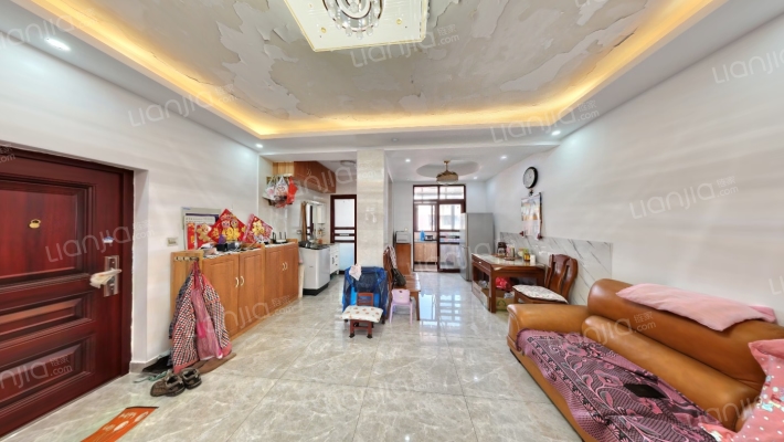 金贸新村二手房实景图