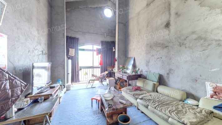 米兰小镇二手房实景图