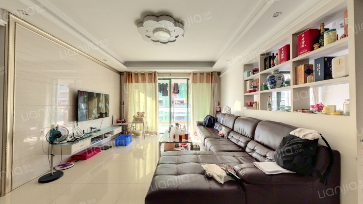 朗晴假日三期二手房实景图