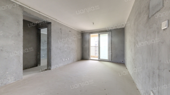 新景南苑二手房实景图