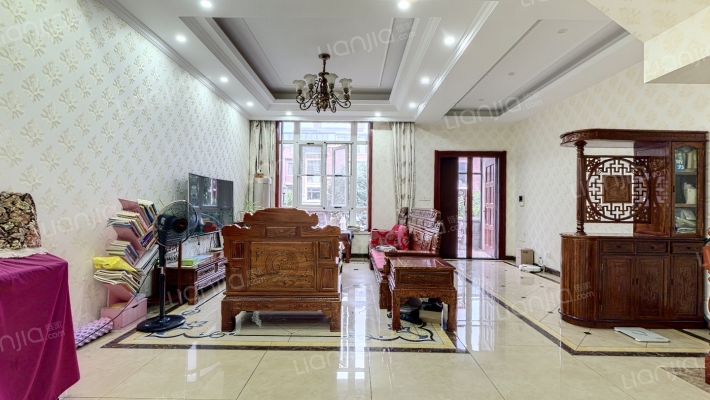 海兰堡二手房实景图