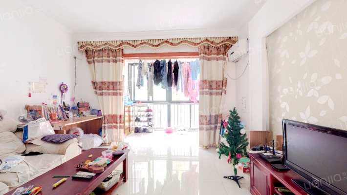 星辉湖畔二手房实景图