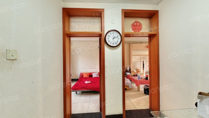 人造板厂宿舍二手房实景图