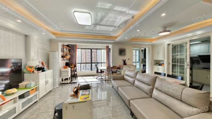 长房半岛蓝湾二期二手房实景图