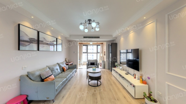 自然界忘岳二手房实景图