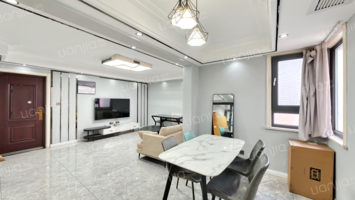 煌庭棕榈湾东区二手房实景图