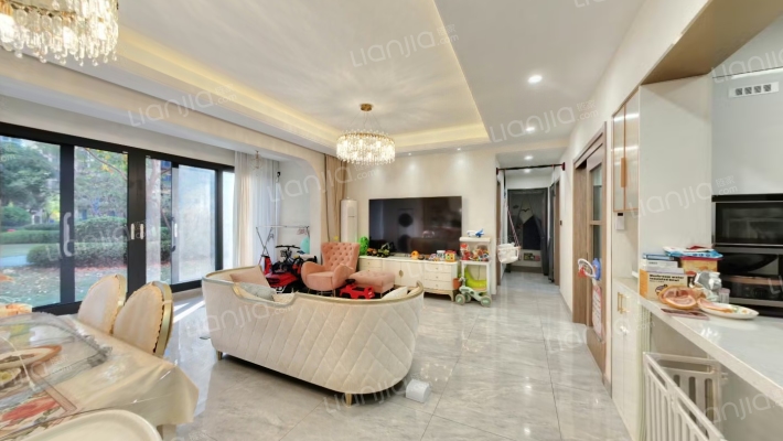 联发美的云玺台二手房实景图