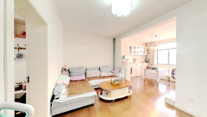 人民巷八号大院二手房实景图