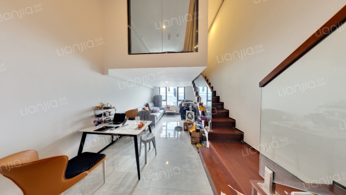 南海美的置业广场二手房实景图