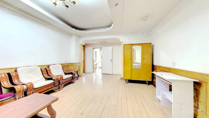 政府华电小区二手房实景图