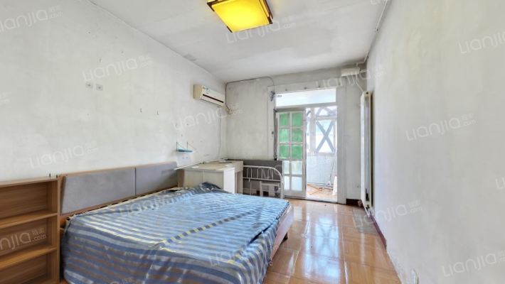 世图印刷厂家属院二手房实景图