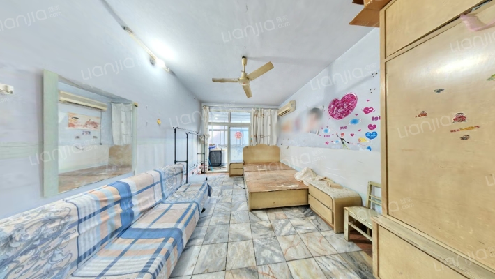 东四街小区二手房实景图