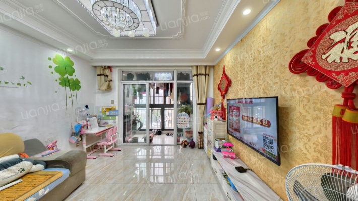 圣地雅阁B区二手房实景图