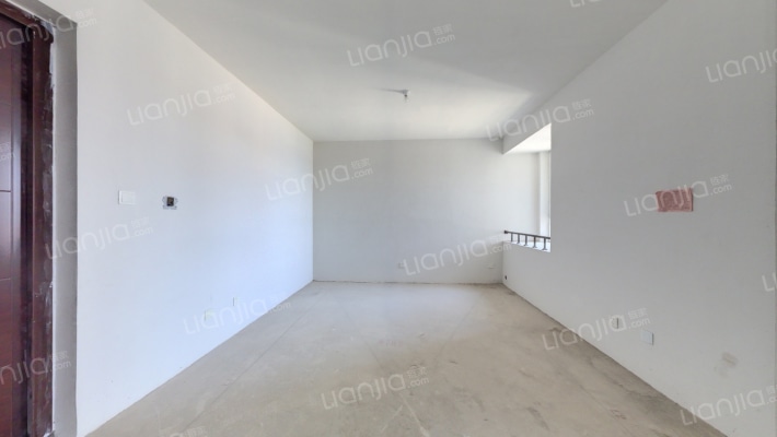 国华天域二手房实景图