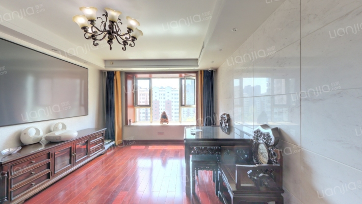 民泰龙泰苑B区二手房实景图