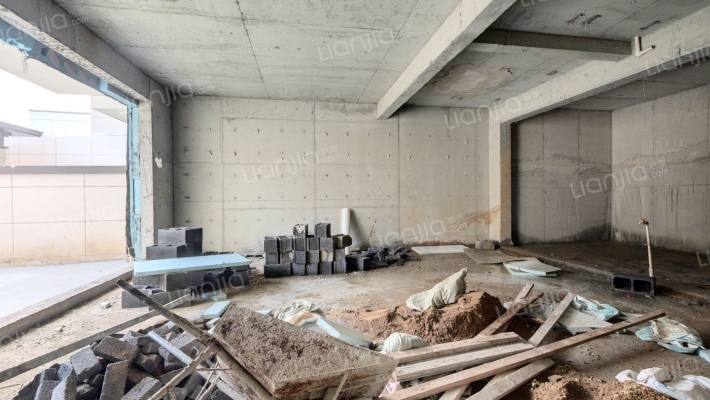 新希望锦麟河院东院二手房实景图