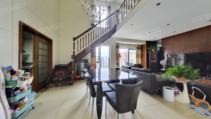 万科金域蓝湾一期二手房实景图