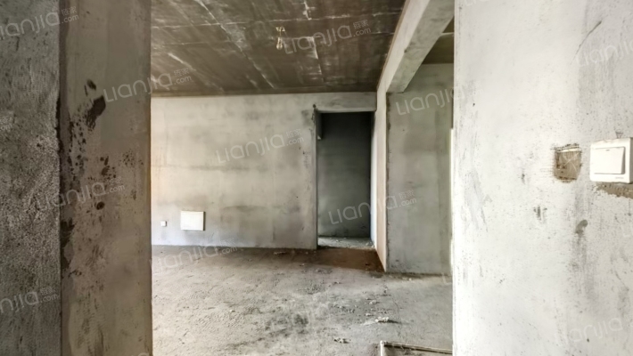 中央溪苑四期桂园二手房实景图