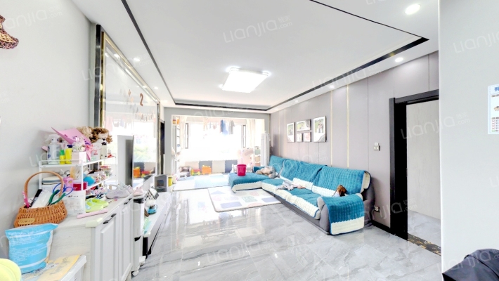 亿博隆河谷柒馆二手房实景图