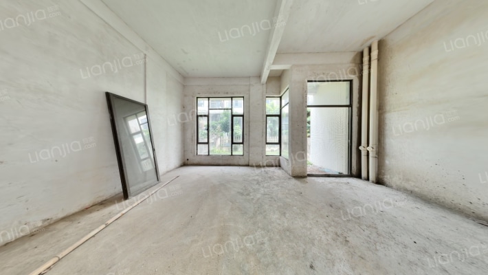 东怡水岸翠河湾二手房实景图