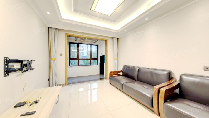 富力华庭A区二手房实景图