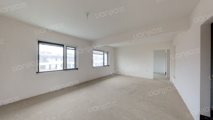 路劲港欣城南区二手房实景图