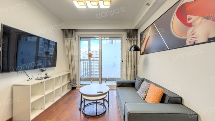 深蓝公寓二手房实景图