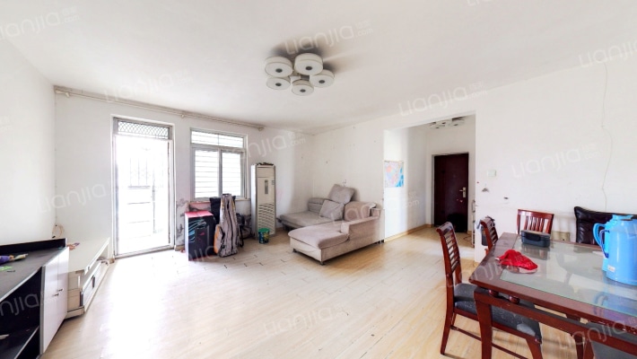 凌江苑二手房实景图