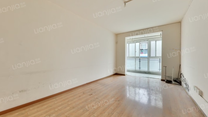 雅南居二手房实景图