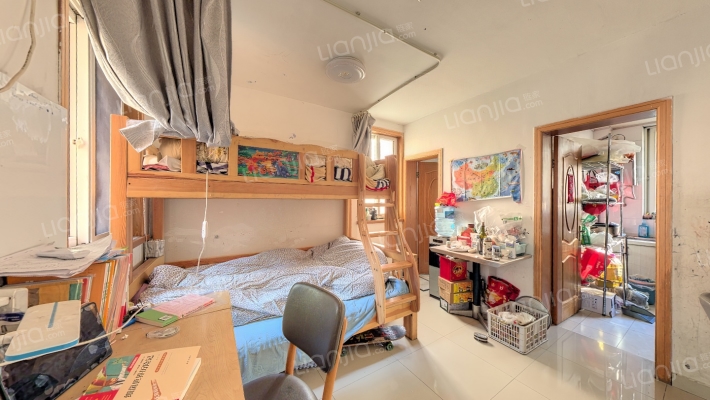 泾园二村北区二手房实景图