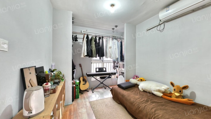 鸿坤理想城八期二手房实景图