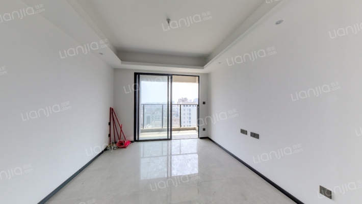 和昌拾里松湖二手房实景图