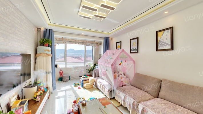 保利西悦春天二手房实景图