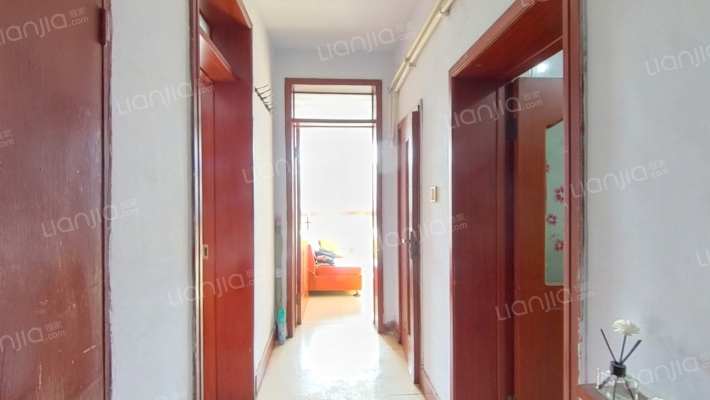 铁三局六二社区二手房实景图