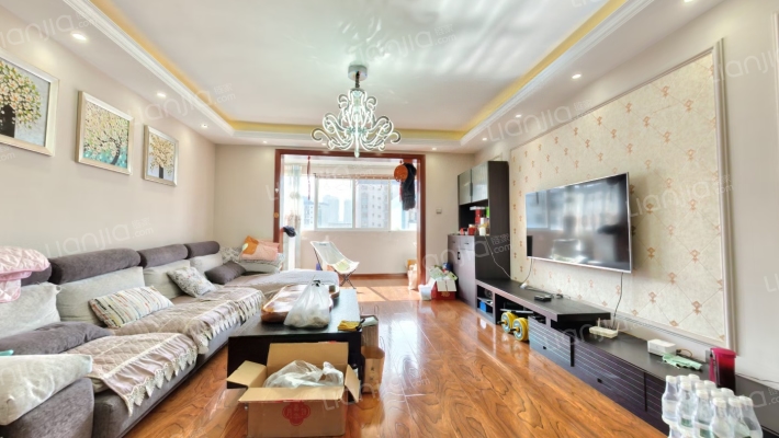 金实小区华春园二手房实景图